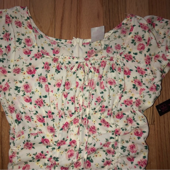 NWT Pink floral scrunch dress- size Small - Picture 7 of 11